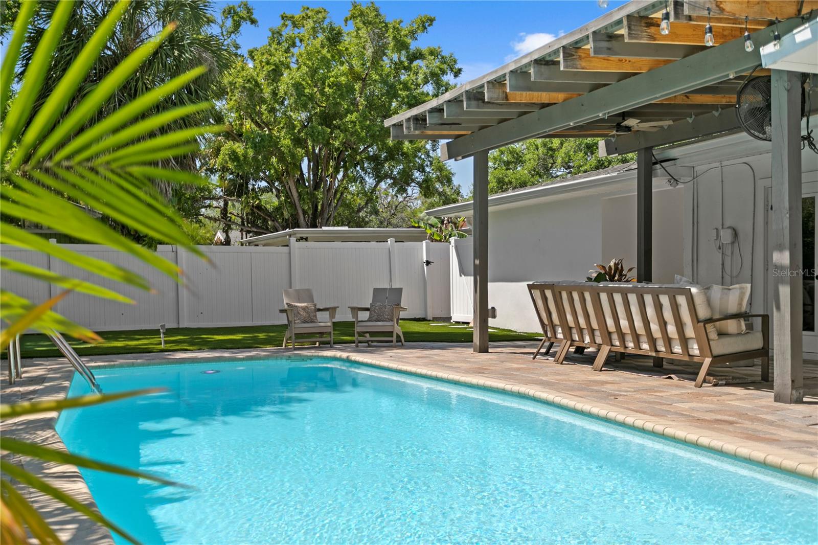 SUNSET PARK - Residential