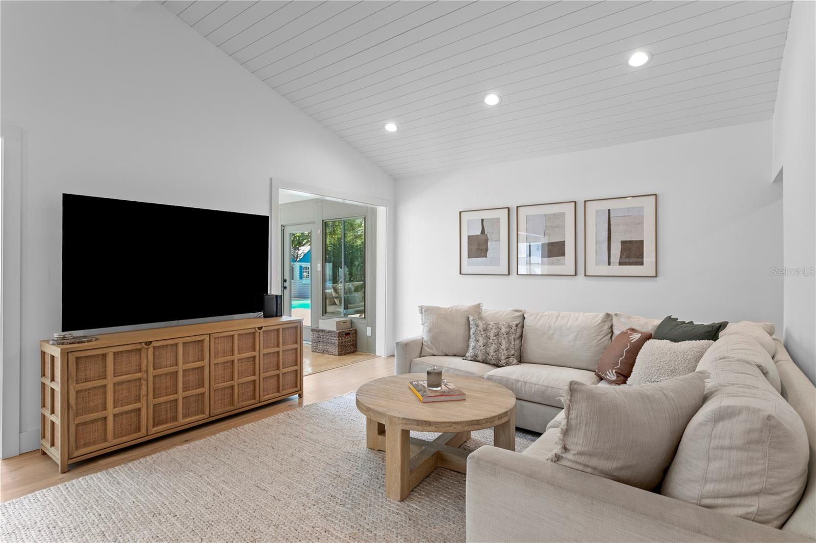 SUNSET PARK - Residential