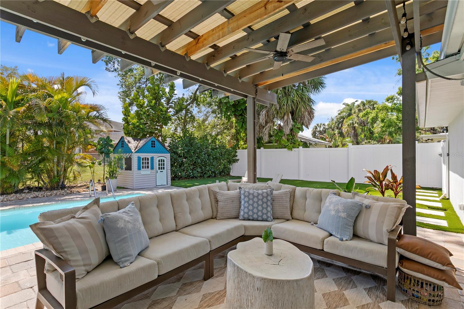 SUNSET PARK - Residential