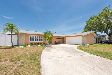9591 COMMODORE DRIVE SEMINOLE FL 33776