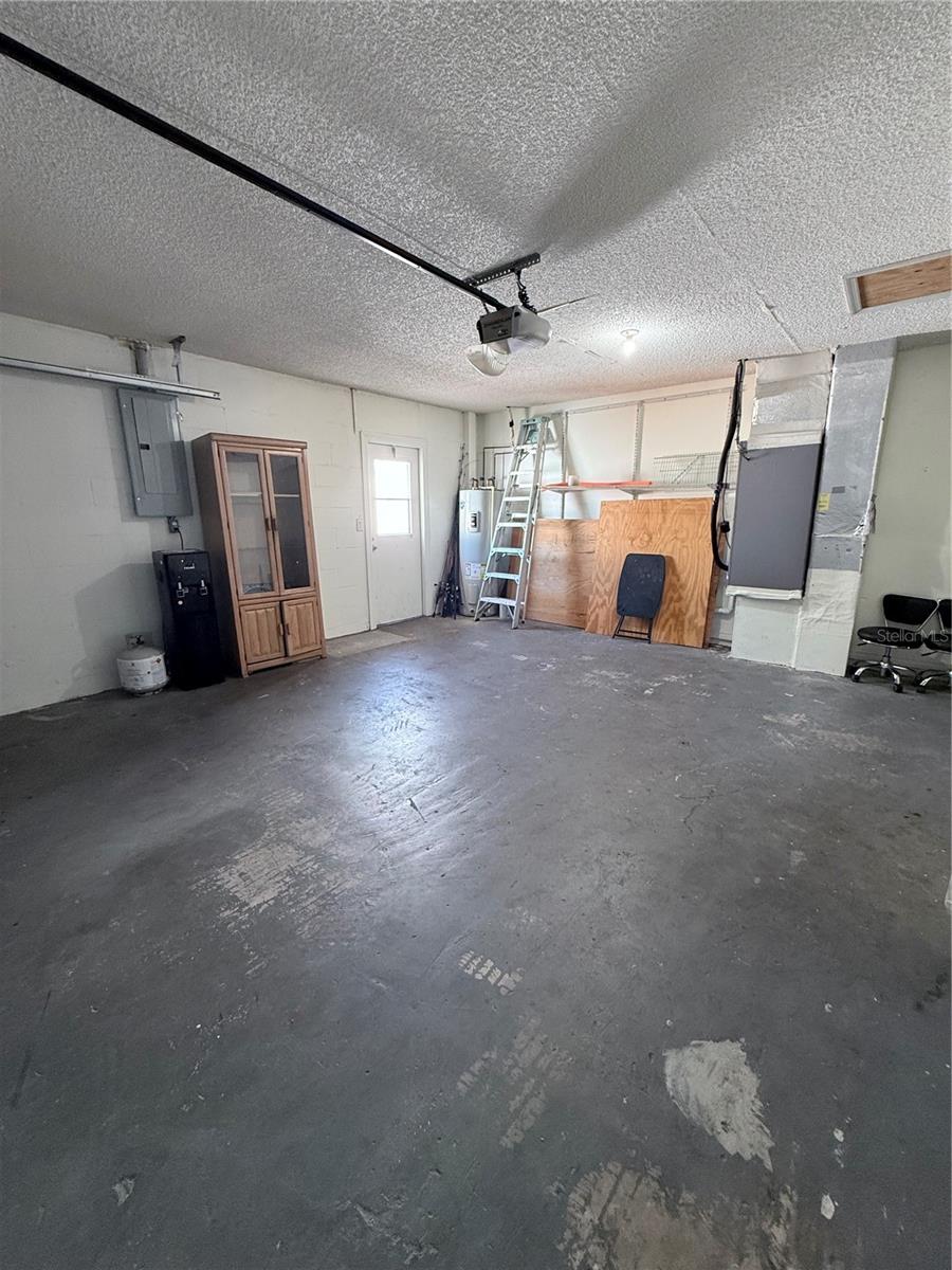 MAGNOLIA PLACE SUB - Residential Lease