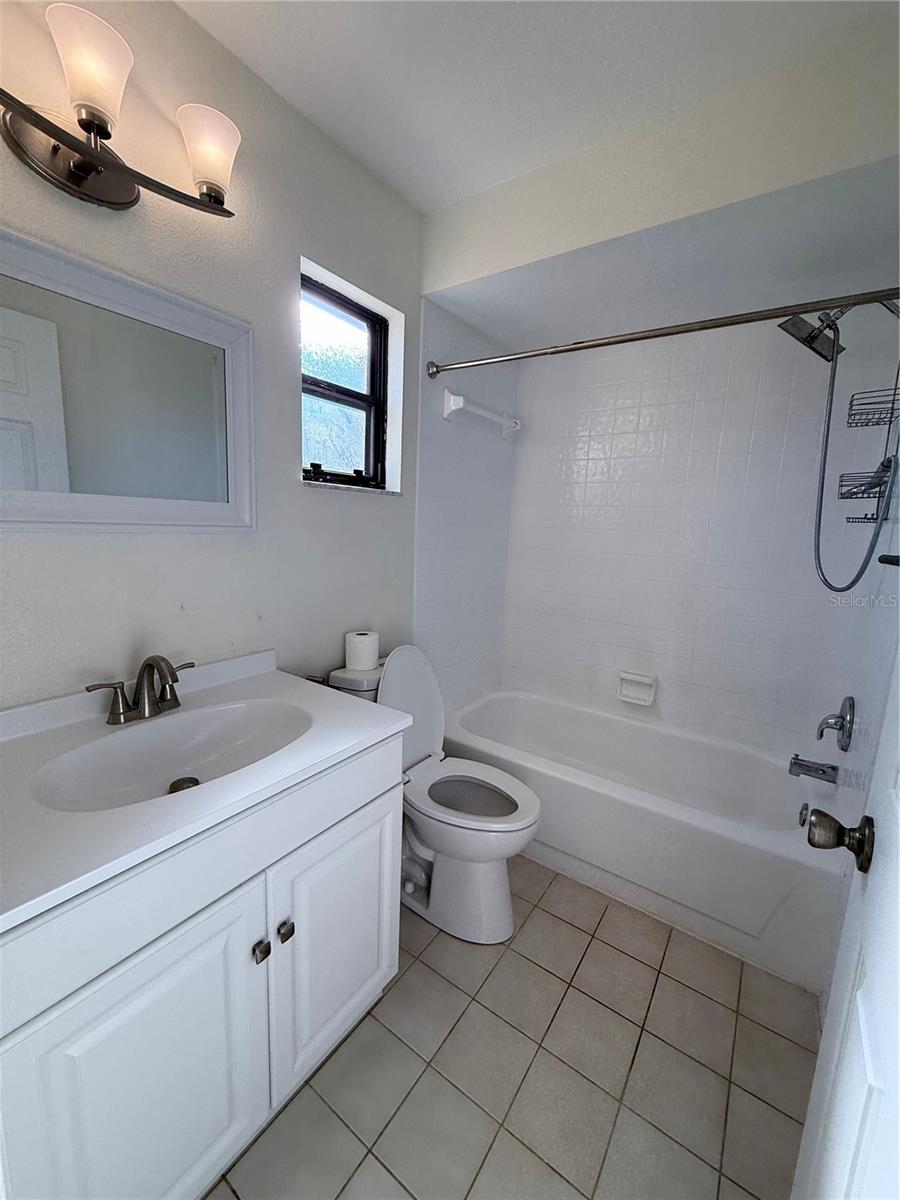 MAGNOLIA PLACE SUB - Residential Lease