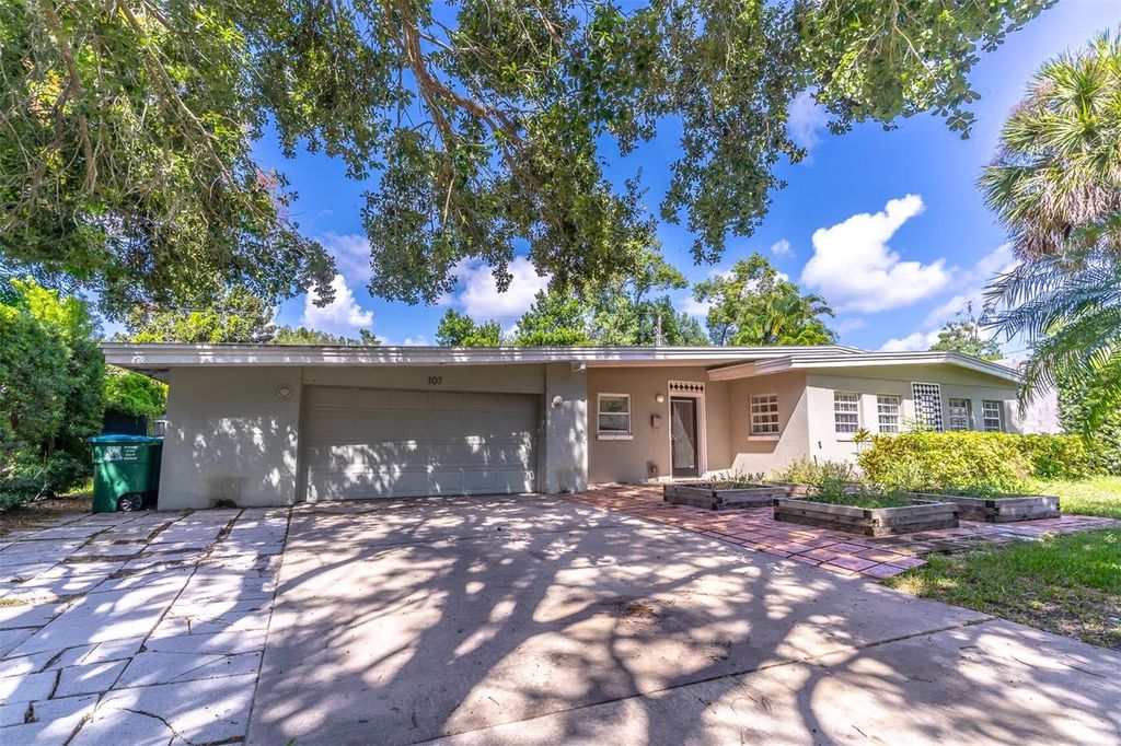 Photo of 107 Tangelo Court, Maitland, FL 32751 (MLS # O6351285)