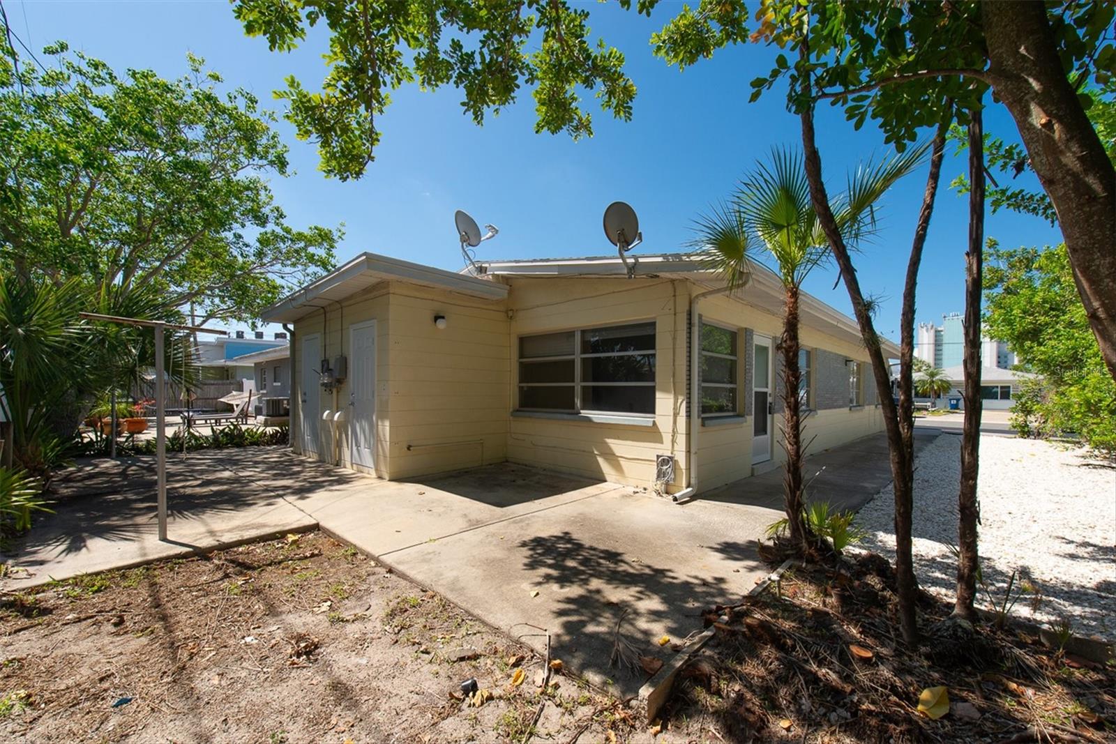 ISLE OF PALMS - Residential Lease