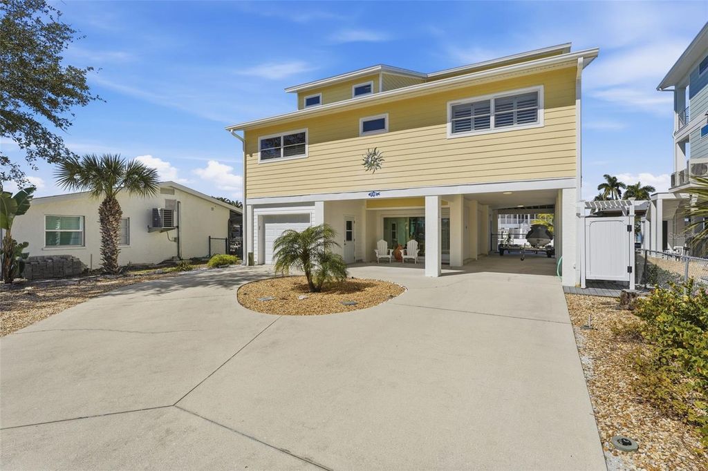 Photo of 220 Mockingbird Lane, Englewood, FL 34223 (MLS # D6146992)