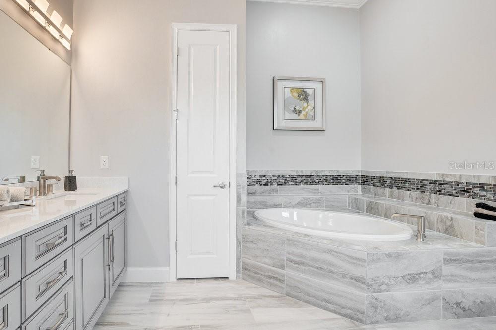 RAVENNA - Residential