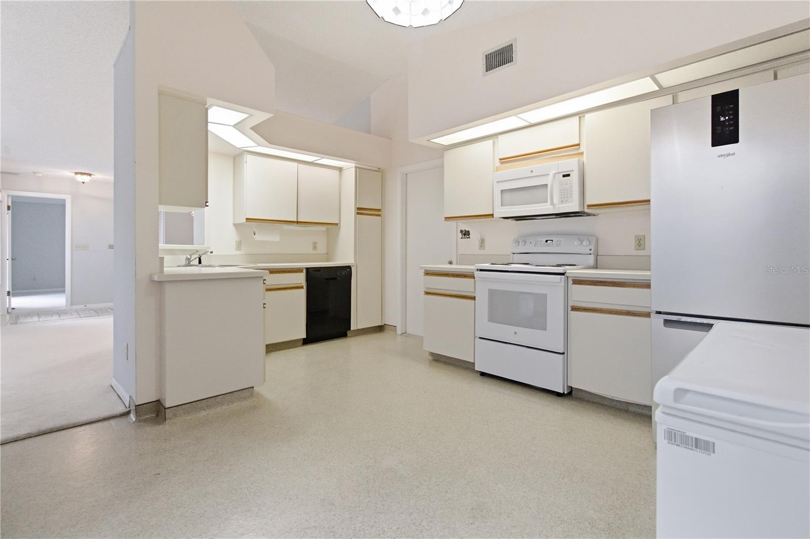 COUNTRY WALK AT SUNTREE STAGE 08 TR 64 PUD - Residential