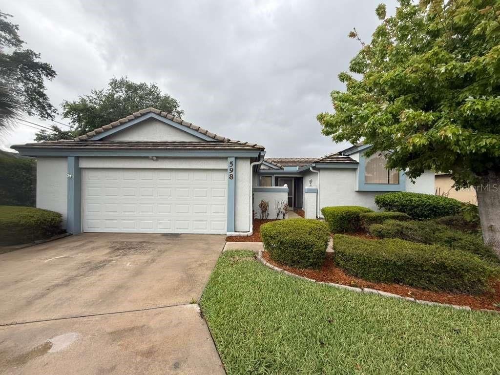 Photo of 598 Pine Forest Court, Melbourne, FL 32940 (MLS # O6395416)