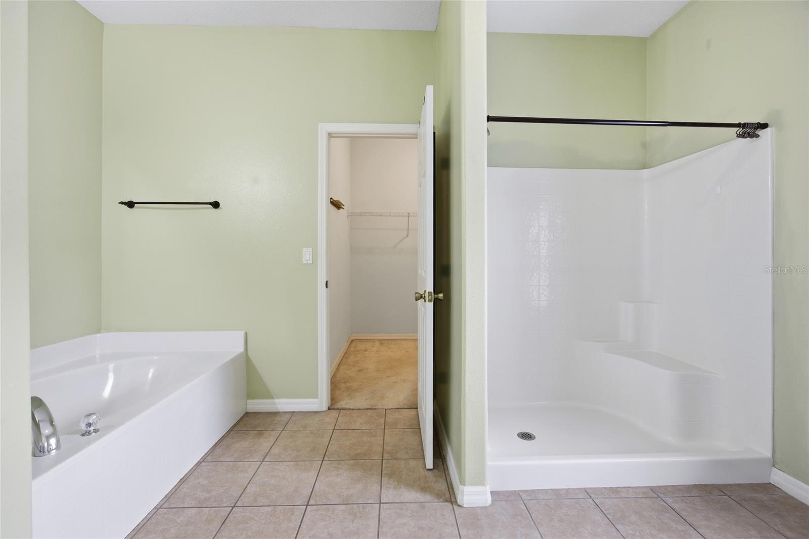 RAVEN GLEN - Residential