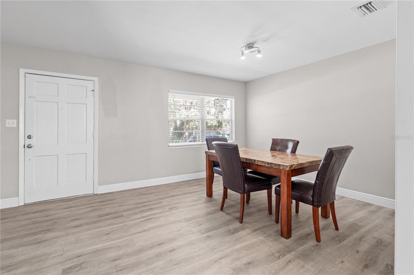121 NW 29TH ST