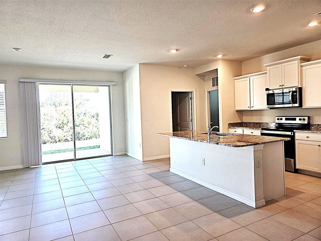 Photo of 3908 Mossy Limb Court, Palmetto, FL 34221 (MLS # TB8465925)