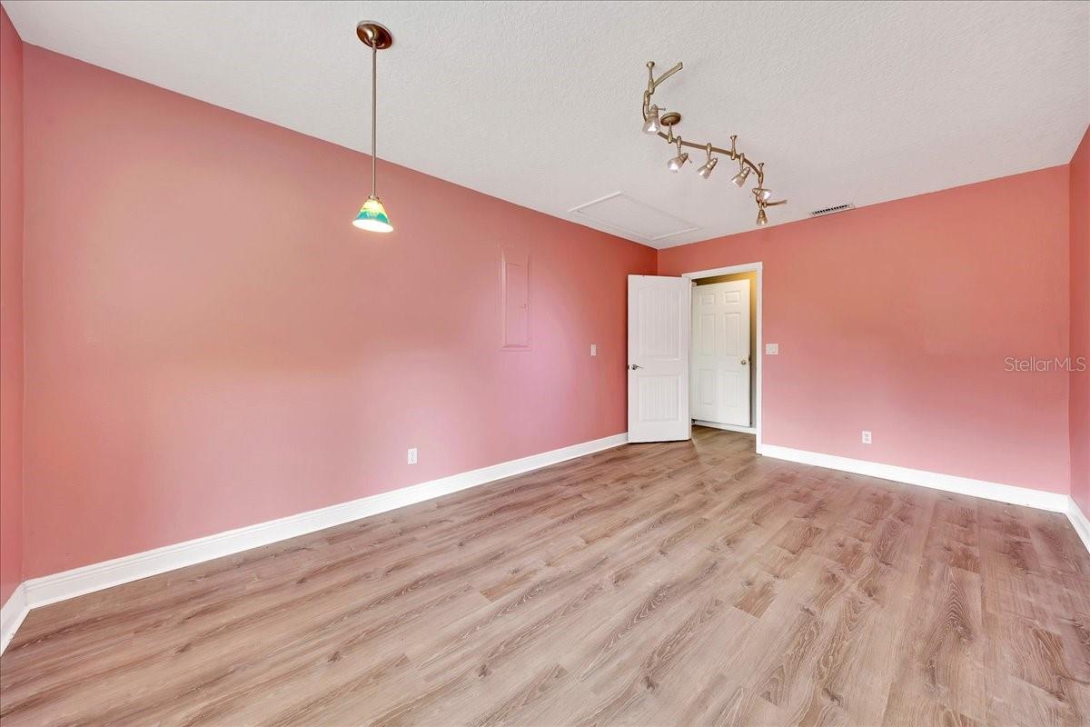 FELLOWSHIP OAKS - Residential