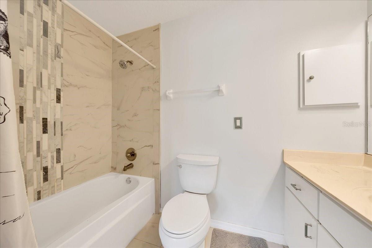 FELLOWSHIP OAKS - Residential