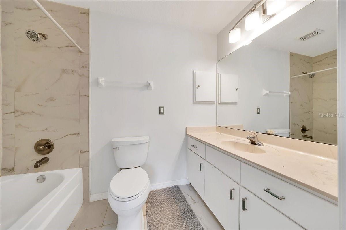 FELLOWSHIP OAKS - Residential