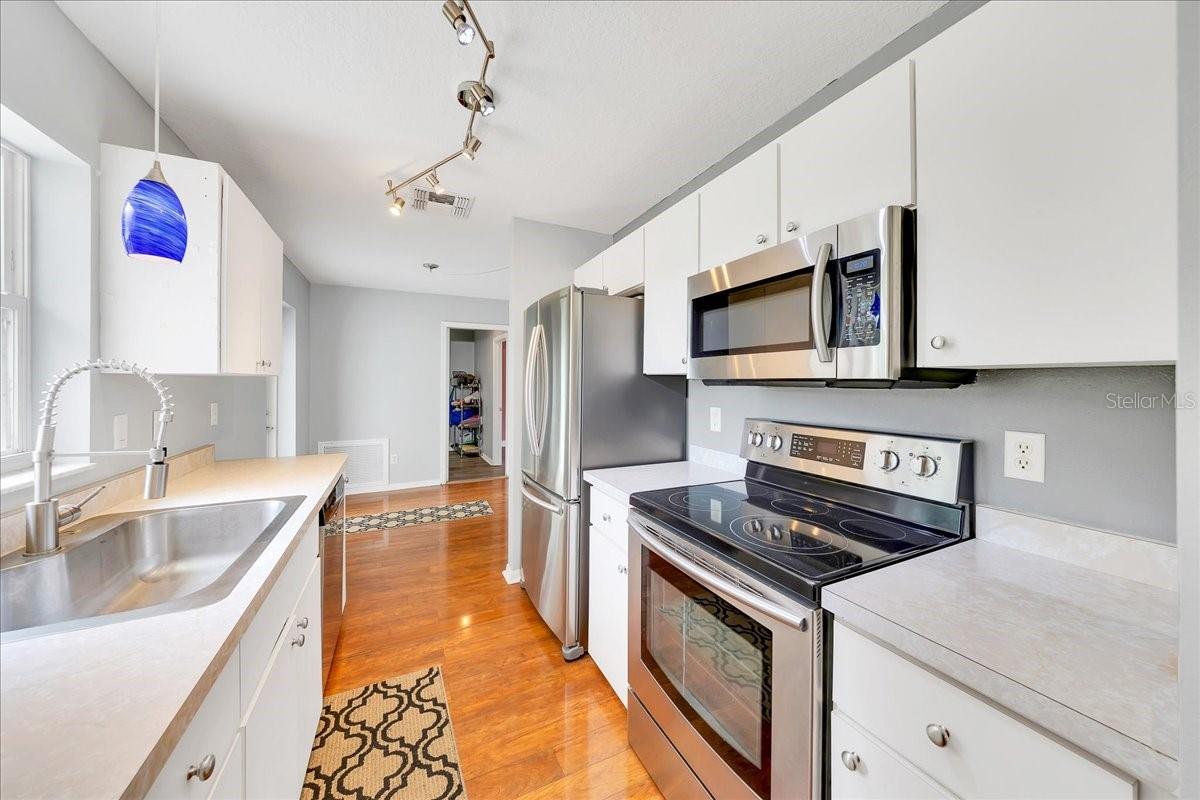 FELLOWSHIP OAKS - Residential