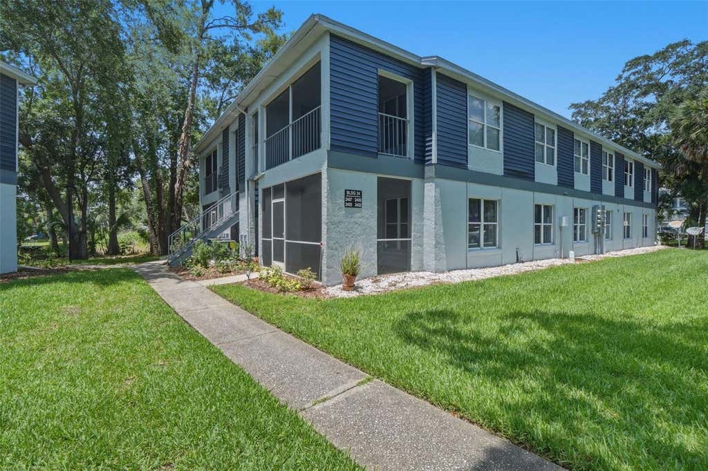 Photo of 2402 Northlake Drive #2402, Sanford, FL 32773 (MLS # O6411991)