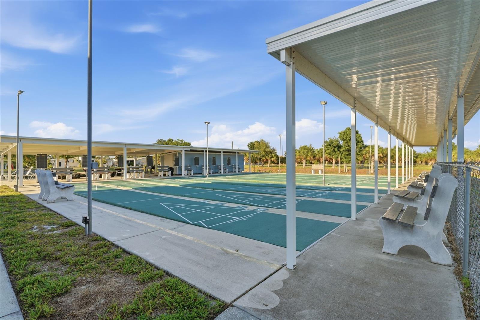 LEMON BAY ISLES PH 03 - Residential
