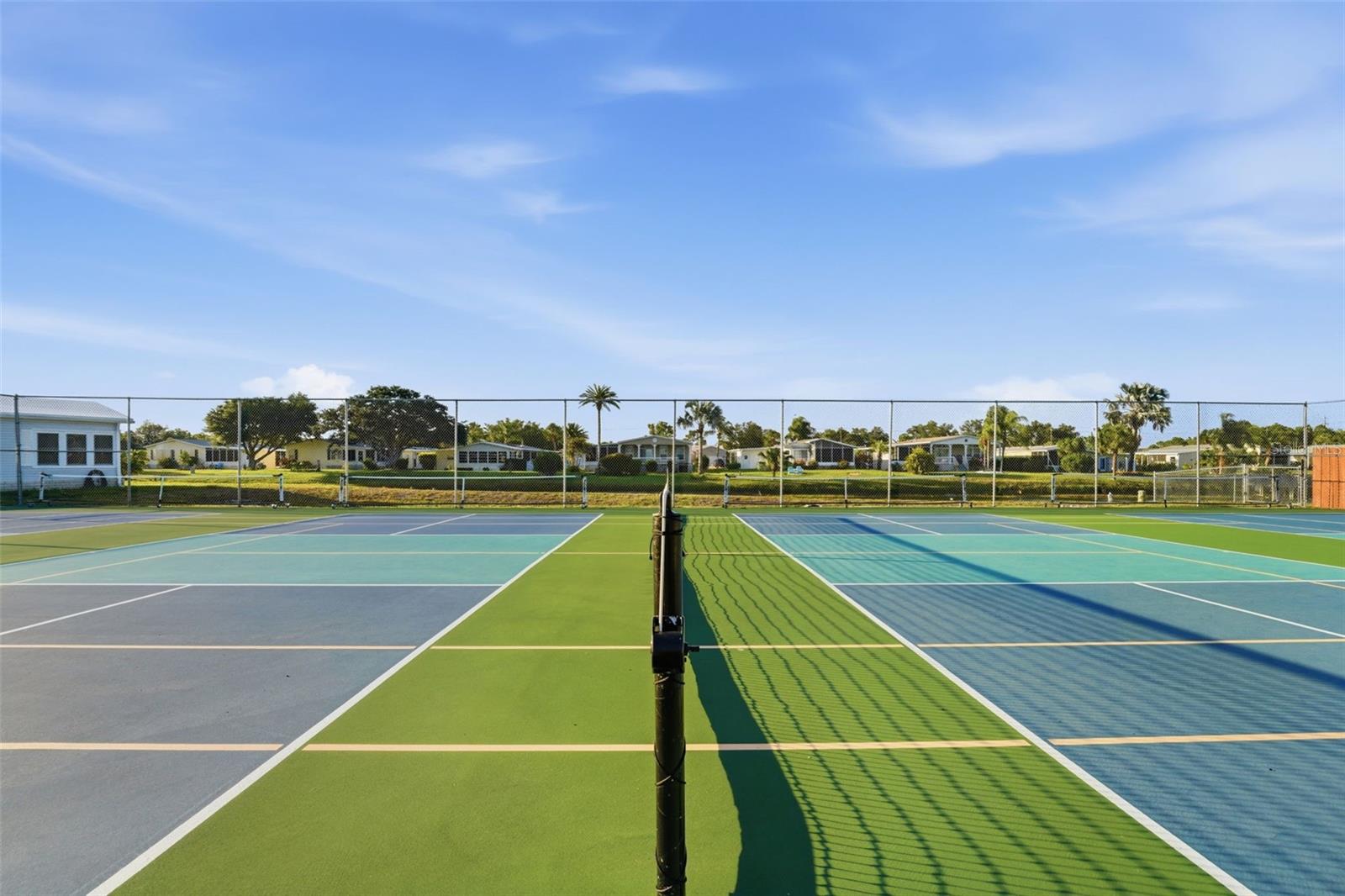 LEMON BAY ISLES PH 03 - Residential