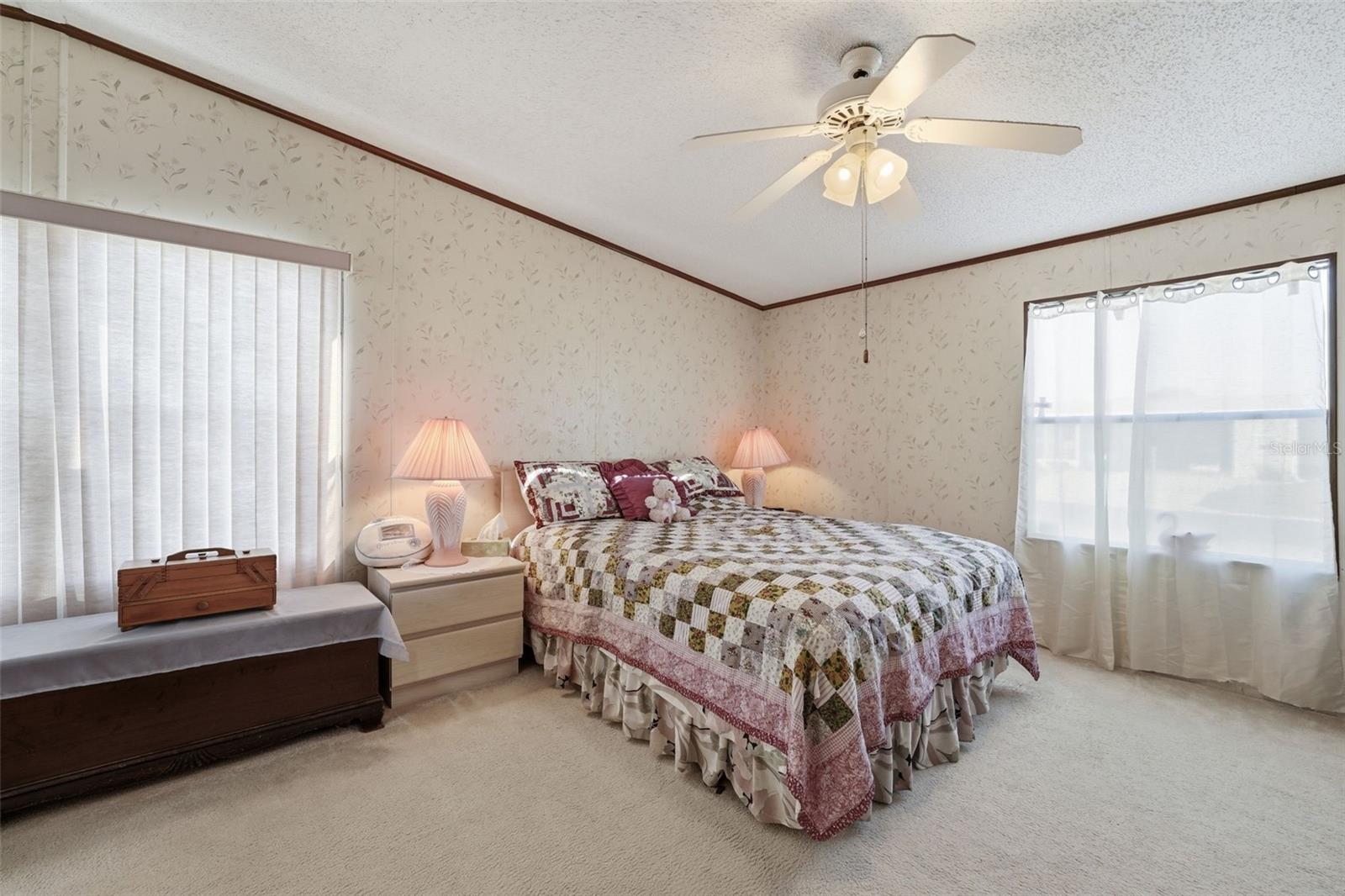 LEMON BAY ISLES PH 03 - Residential
