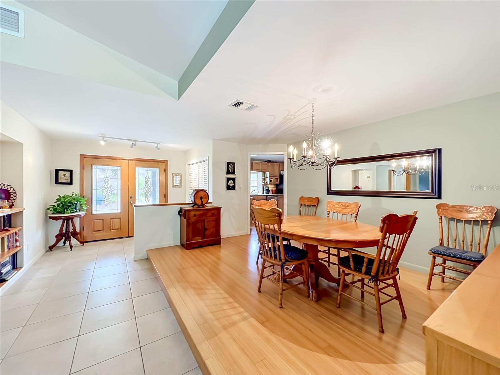 KILLARNEY POINT - Residential