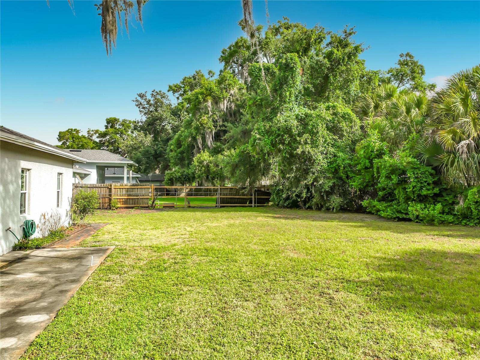 KILLARNEY POINT - Residential