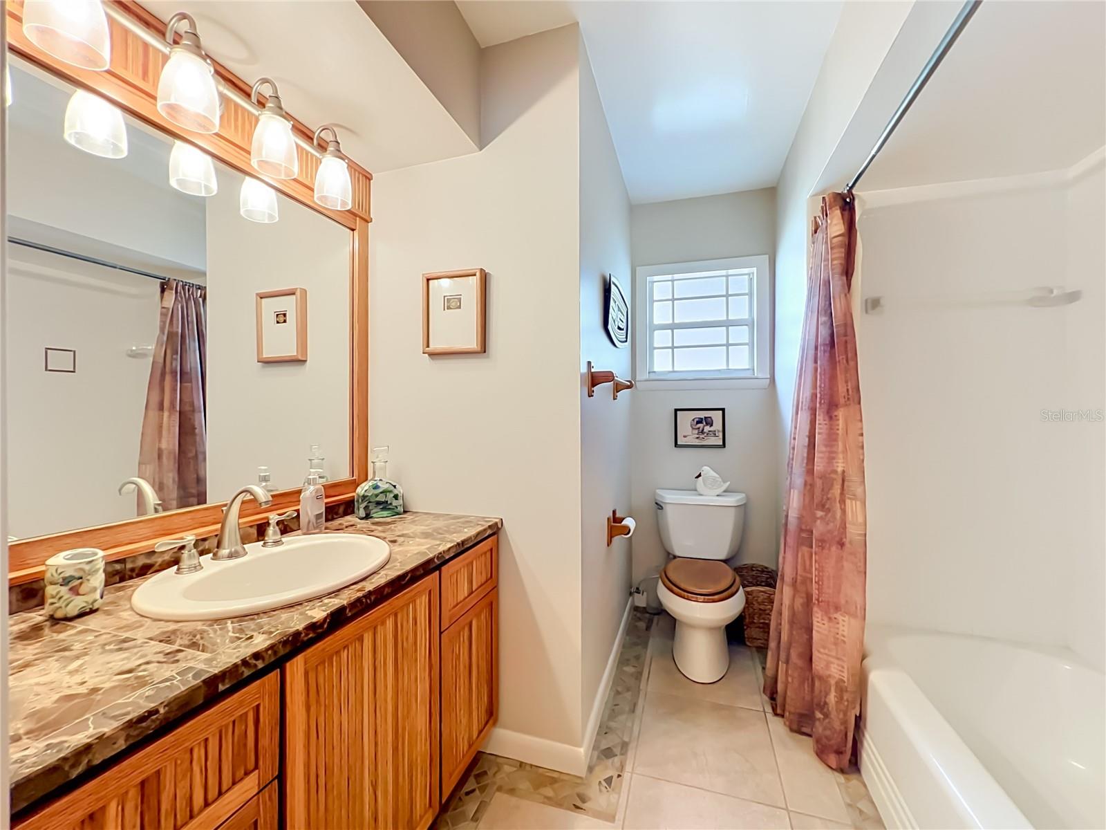 KILLARNEY POINT - Residential