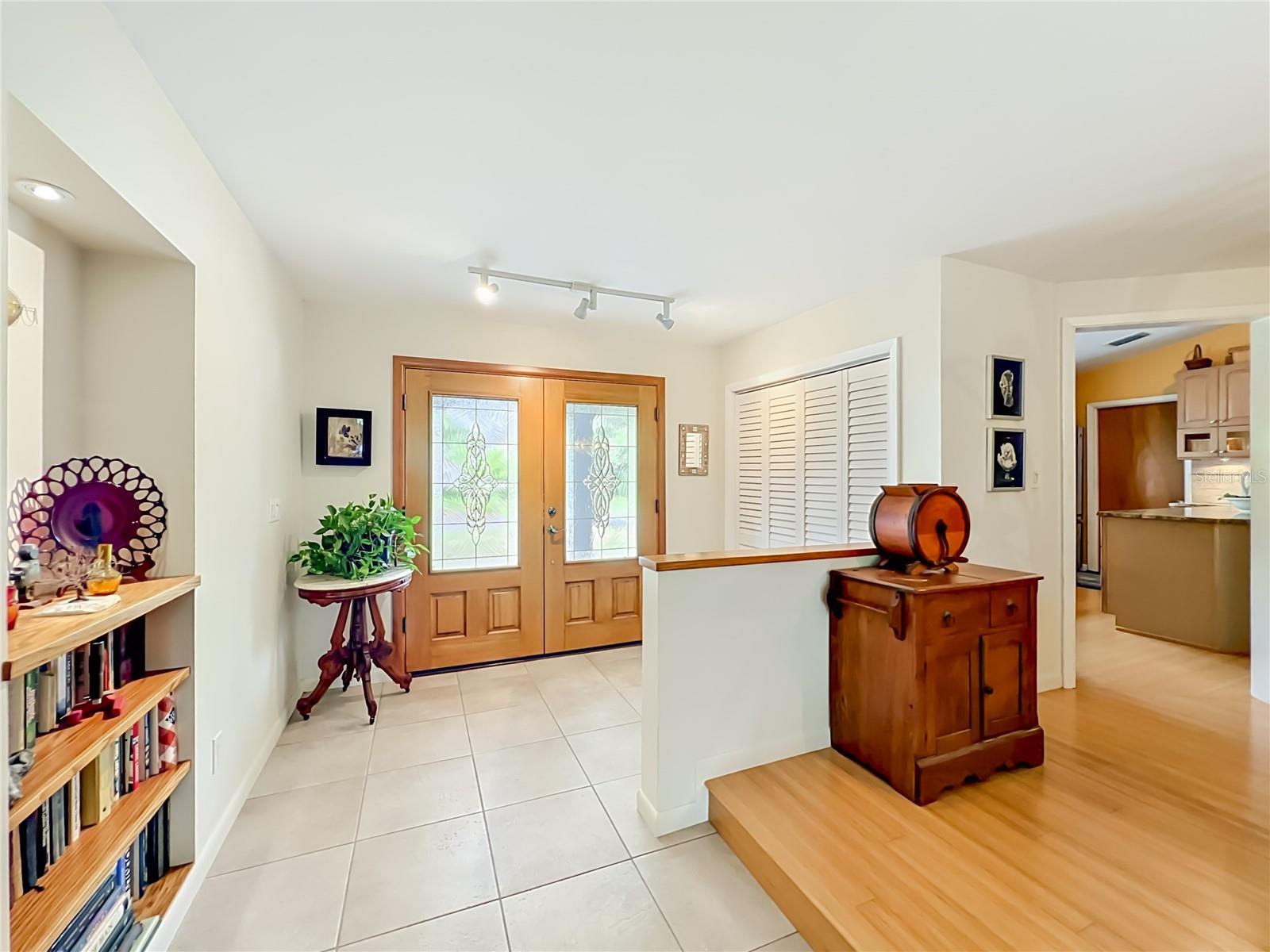 KILLARNEY POINT - Residential