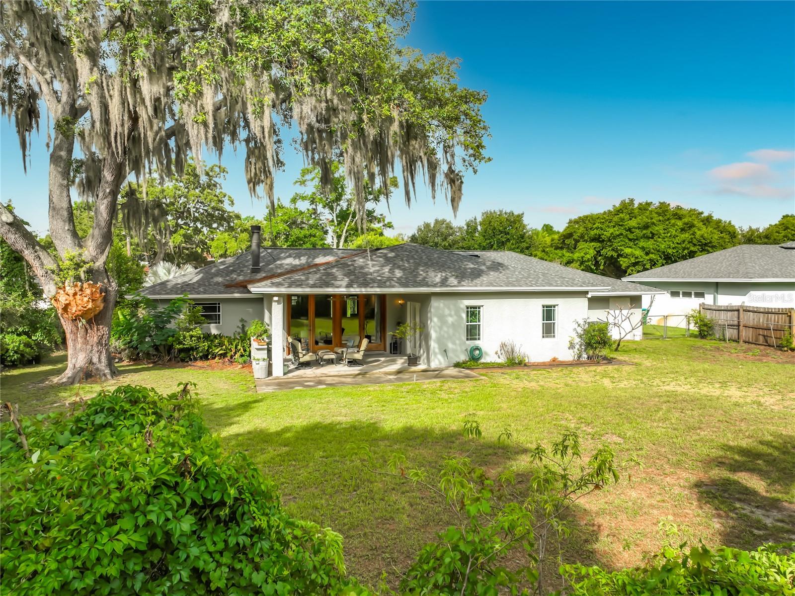 KILLARNEY POINT - Residential