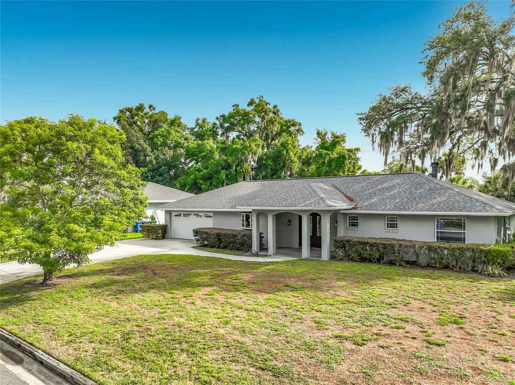 Photo of 2157 Lake Drive, Winter Park, FL 32789 (MLS # O6412258)