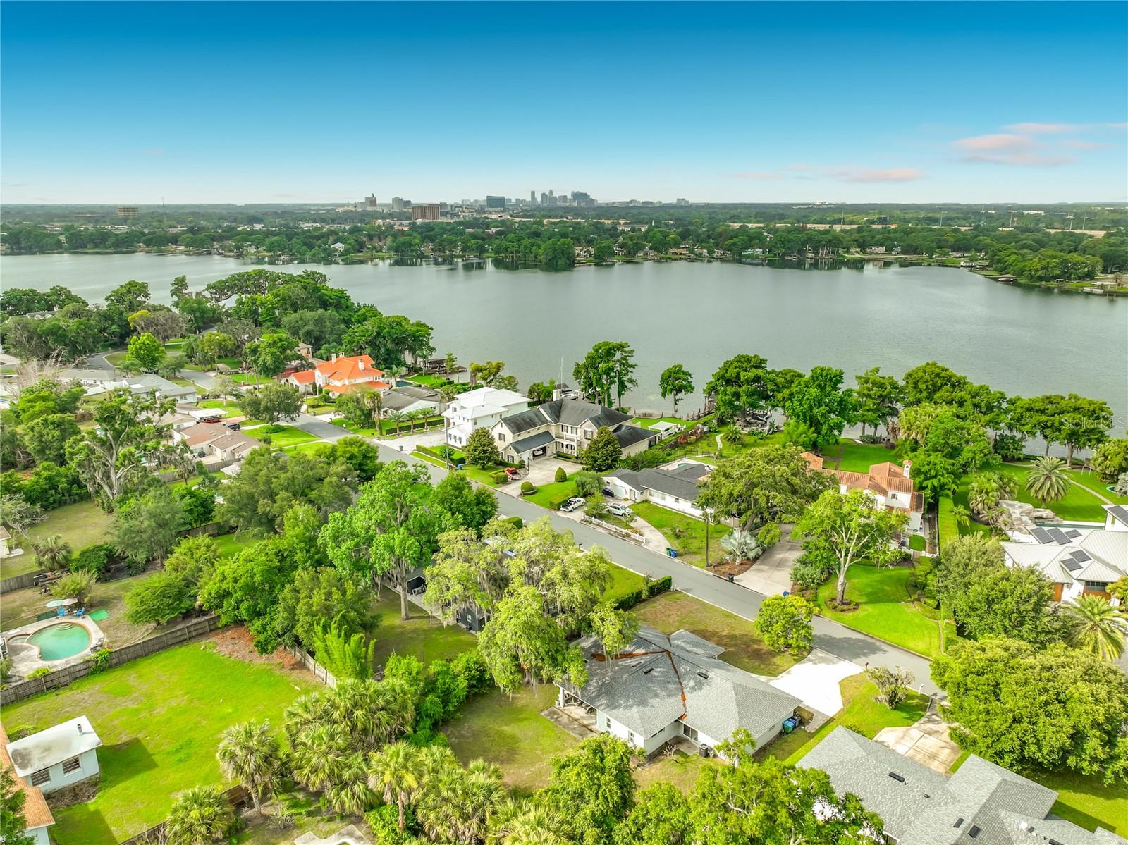 KILLARNEY POINT - Residential