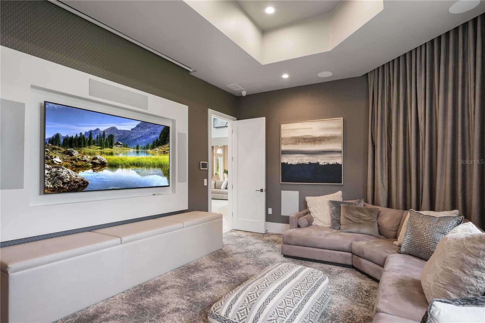 MAITLAND SHORES - Residential