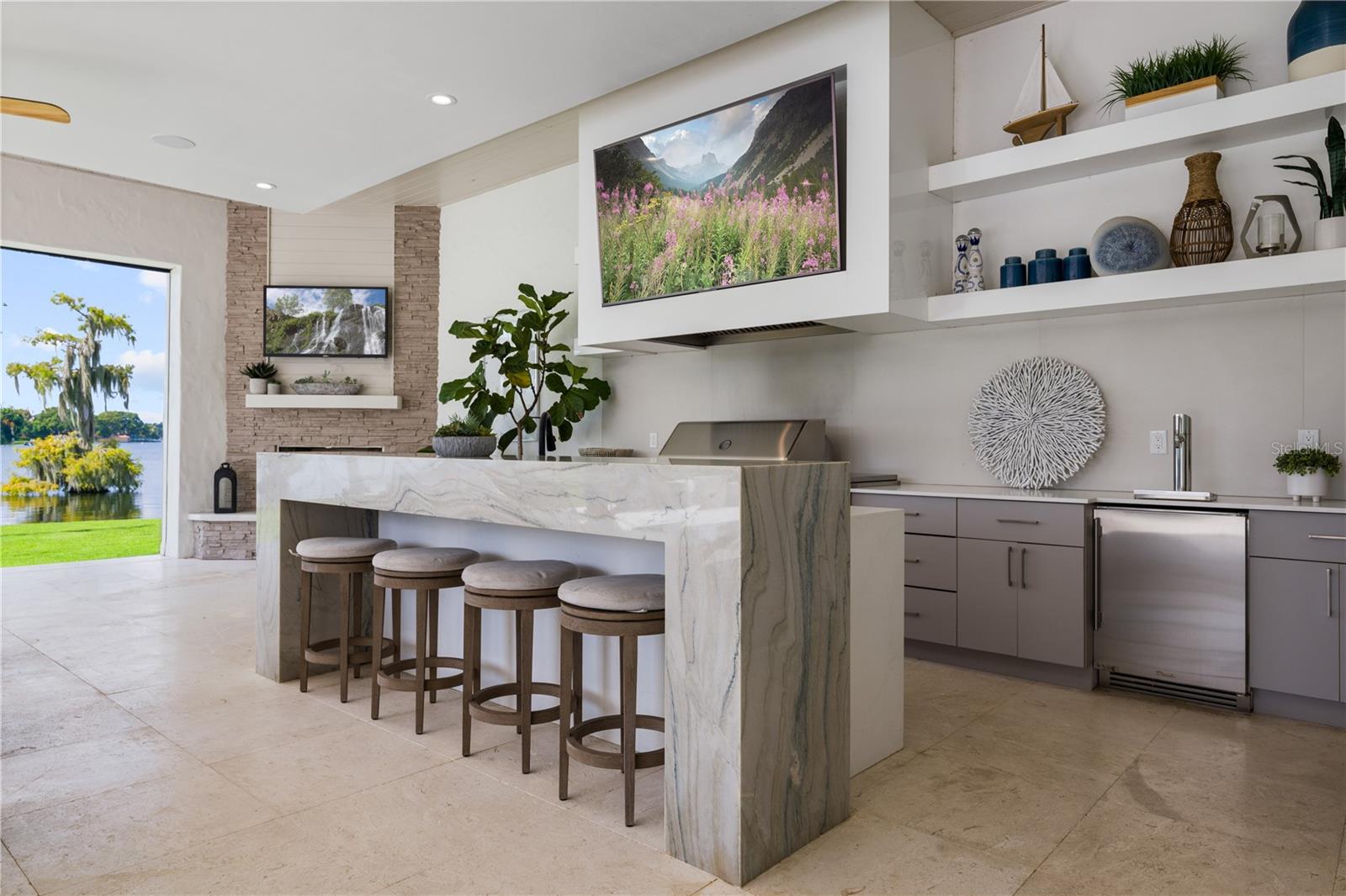 MAITLAND SHORES - Residential