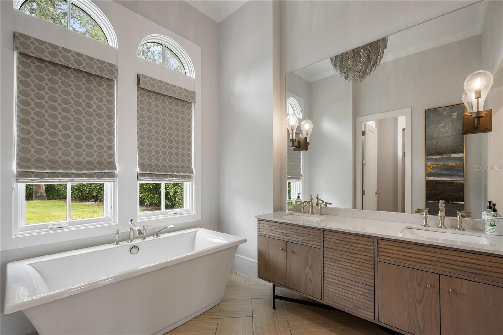 MAITLAND SHORES - Residential