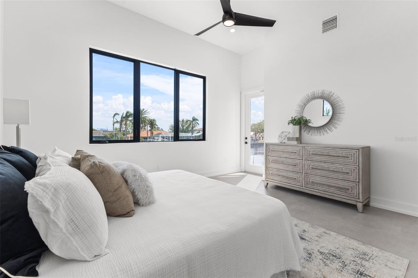 VENETIAN ISLES - Residential