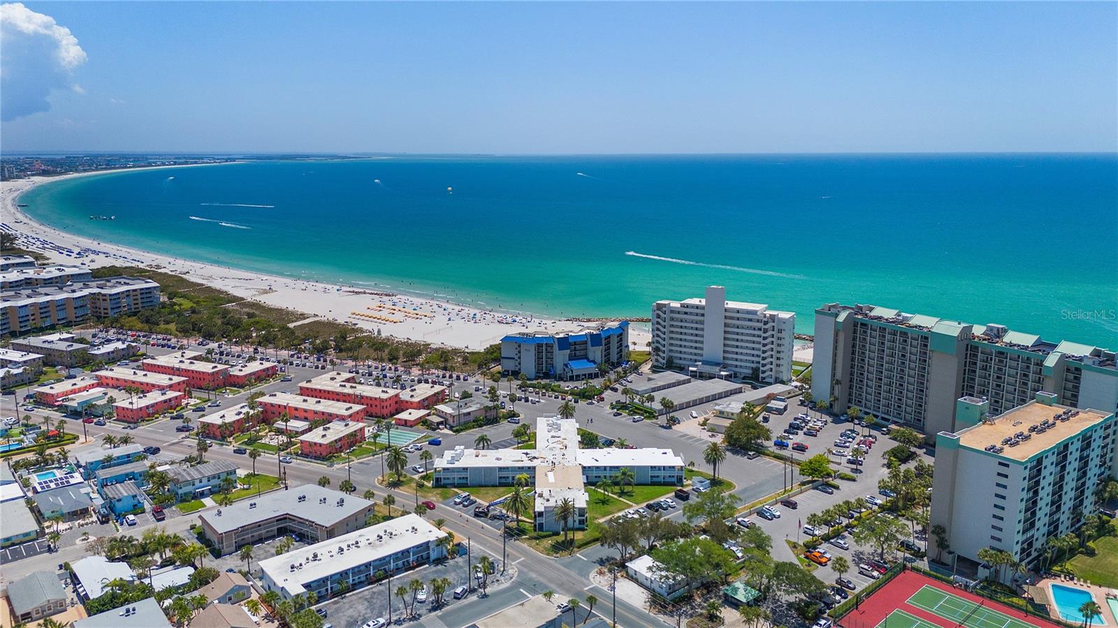 SUNSET PLAZA EAST APTS CONDO - Residential