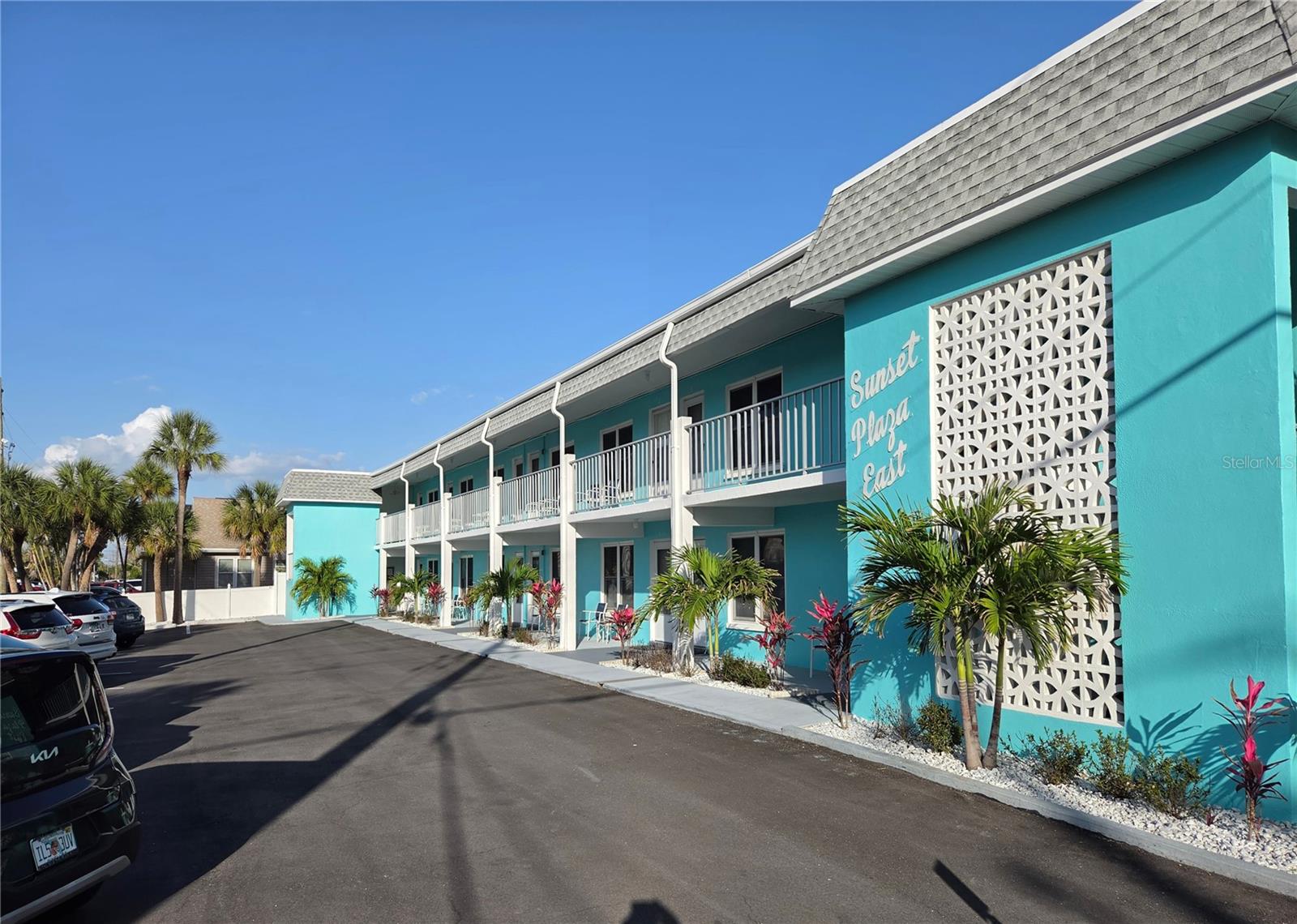 SUNSET PLAZA EAST APTS CONDO - Residential