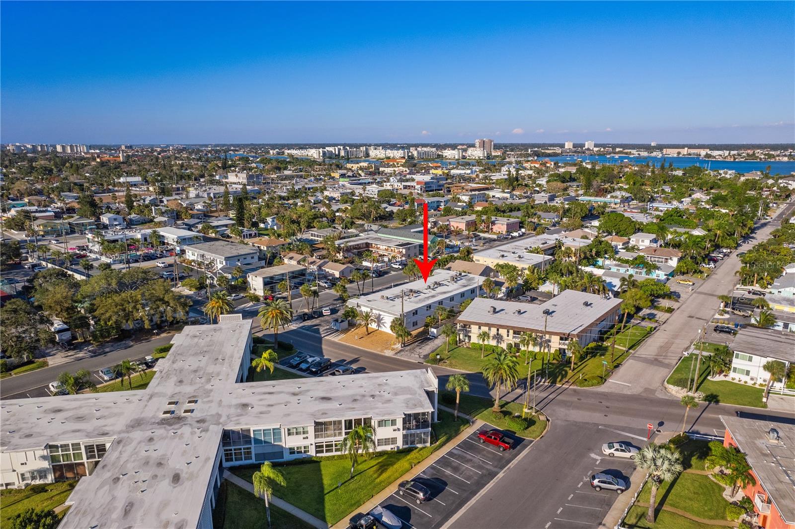 SUNSET PLAZA EAST APTS CONDO - Residential