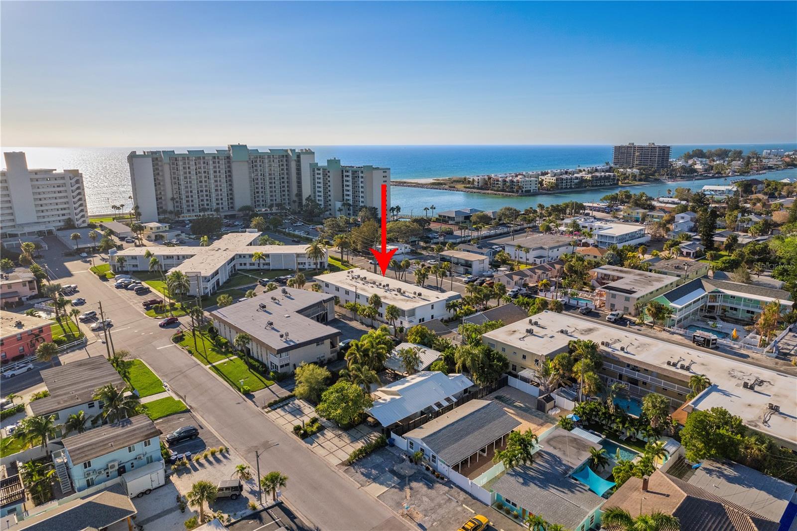 SUNSET PLAZA EAST APTS CONDO - Residential