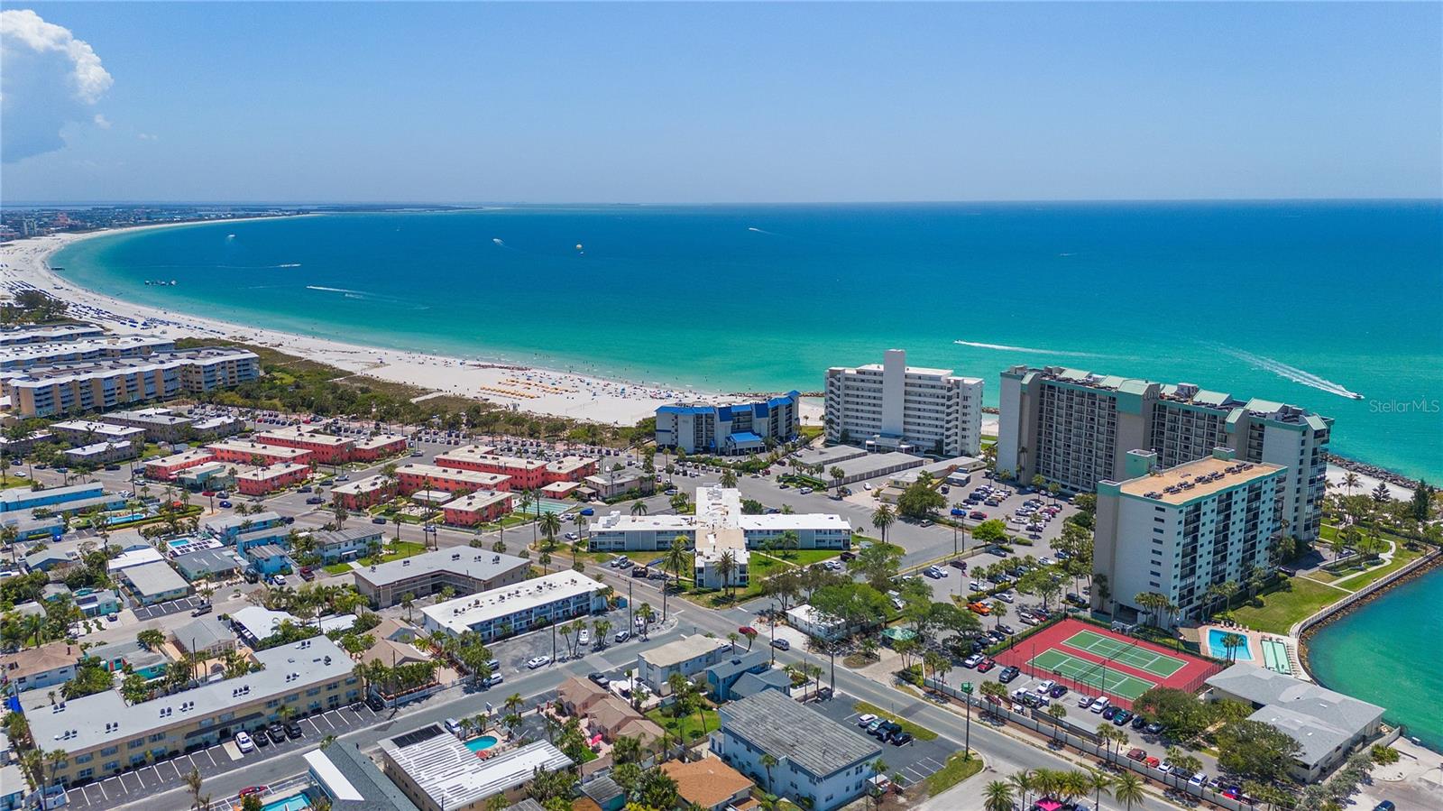 SUNSET PLAZA EAST APTS CONDO - Residential