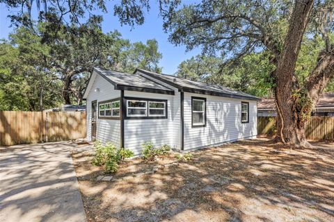 Photo of 6806 N 17th Street, Tampa, FL 33610 (MLS # TB8462248)