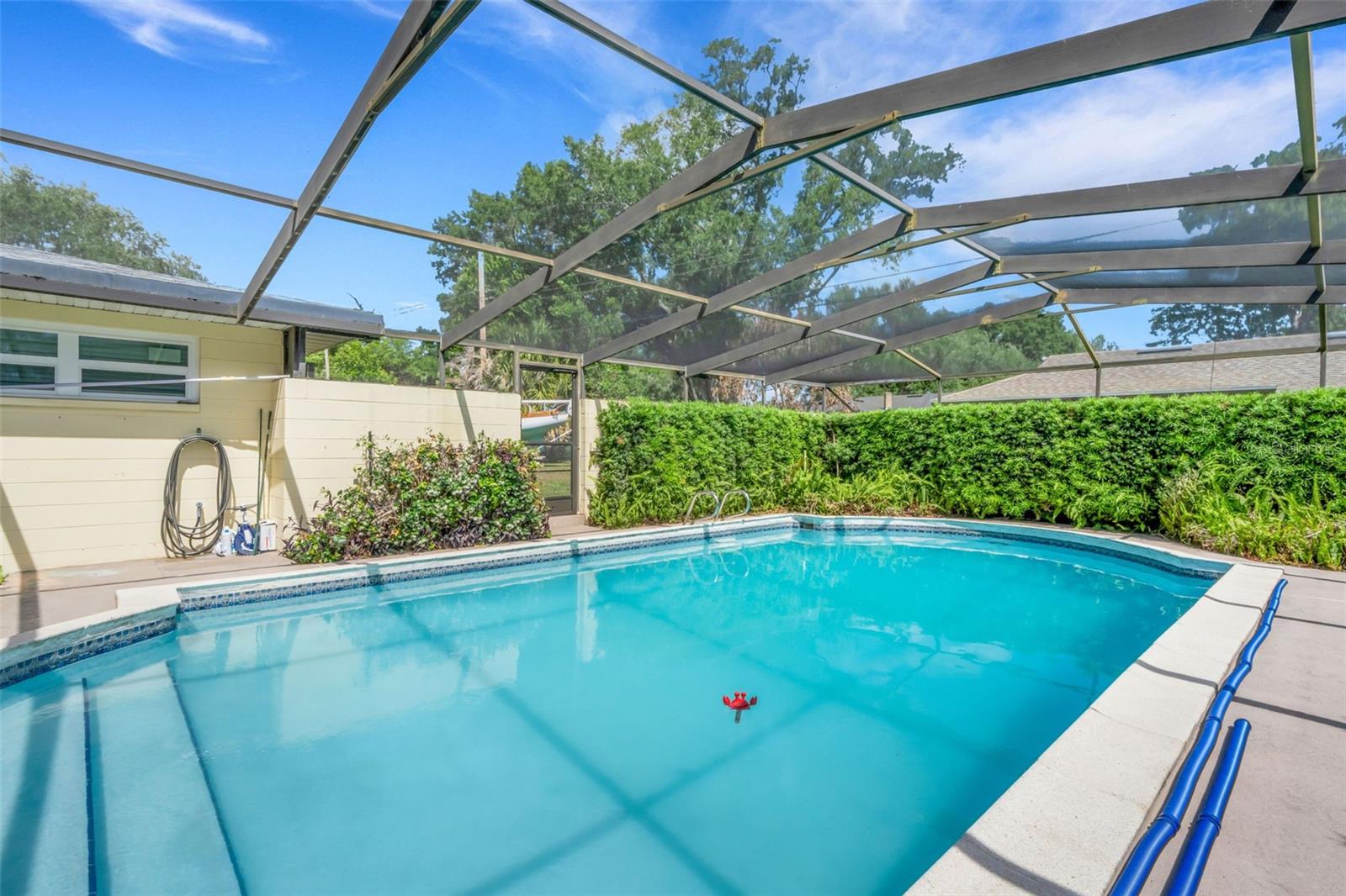 HALLAM & CO SUB - Residential