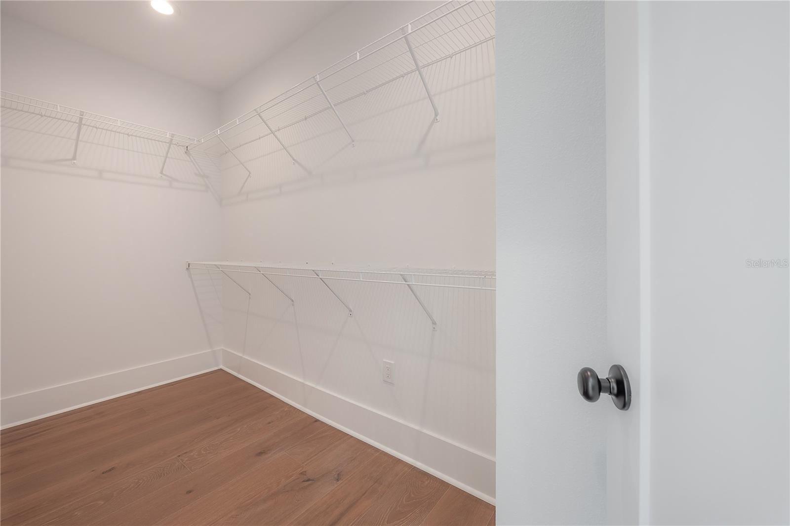 RECORD GROVE - Residential