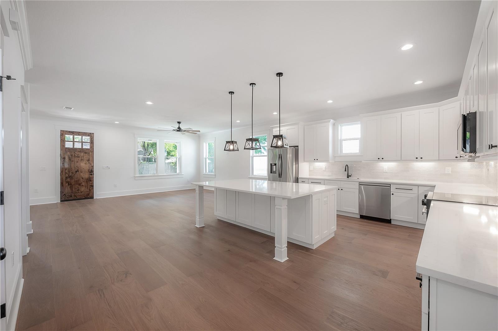 RECORD GROVE - Residential