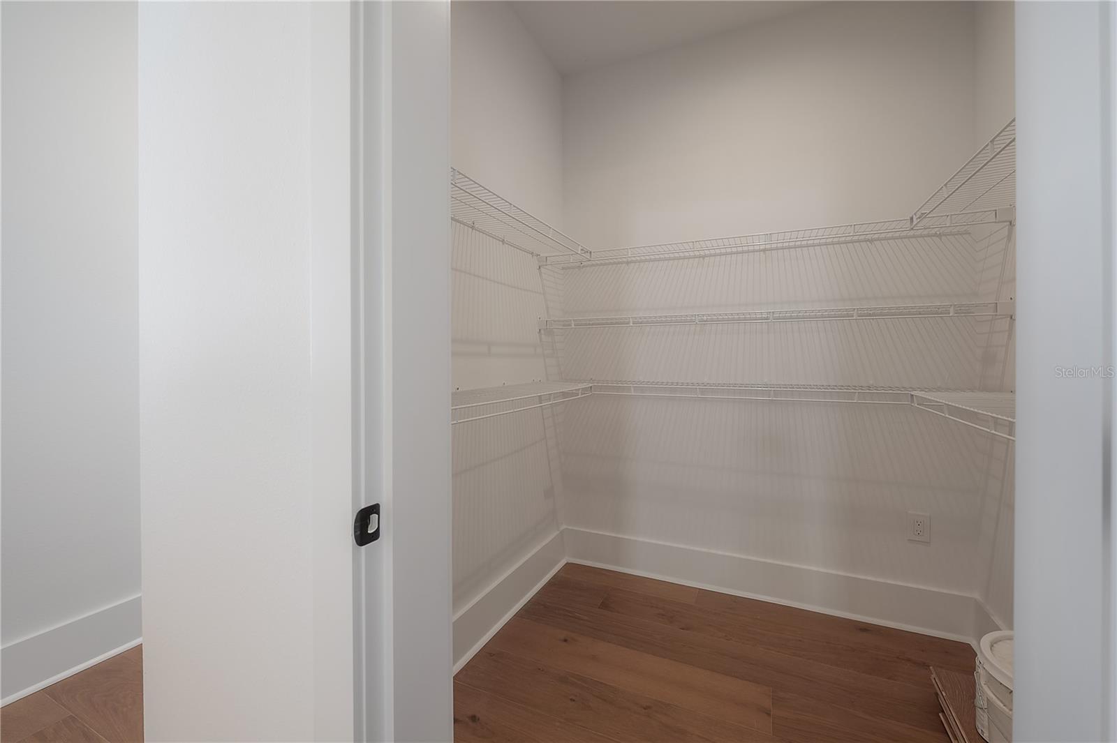 RECORD GROVE - Residential