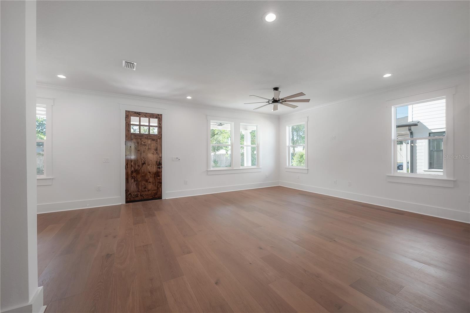 RECORD GROVE - Residential