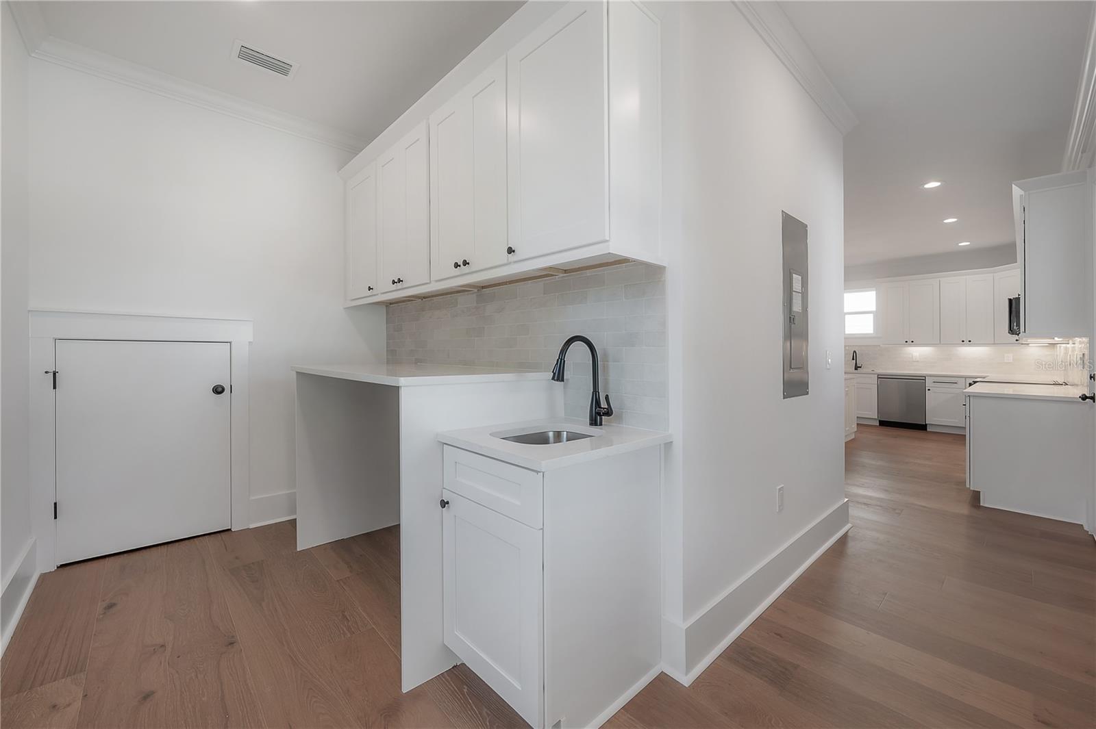 RECORD GROVE - Residential