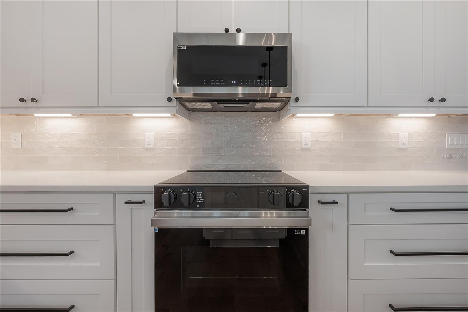 RECORD GROVE - Residential