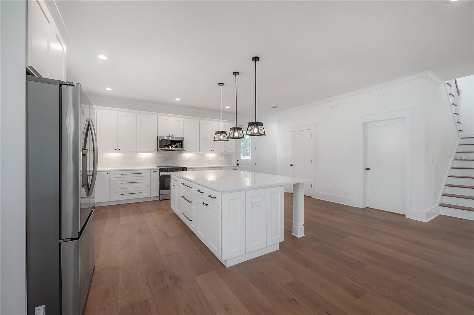 RECORD GROVE - Residential