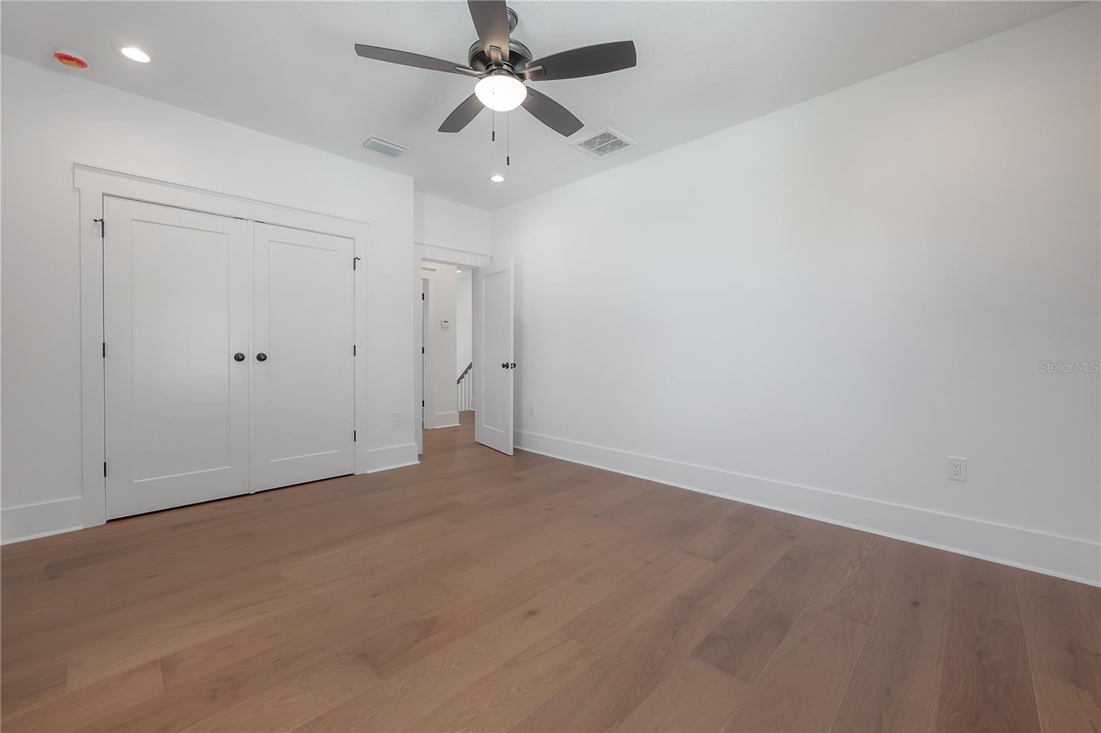 RECORD GROVE - Residential