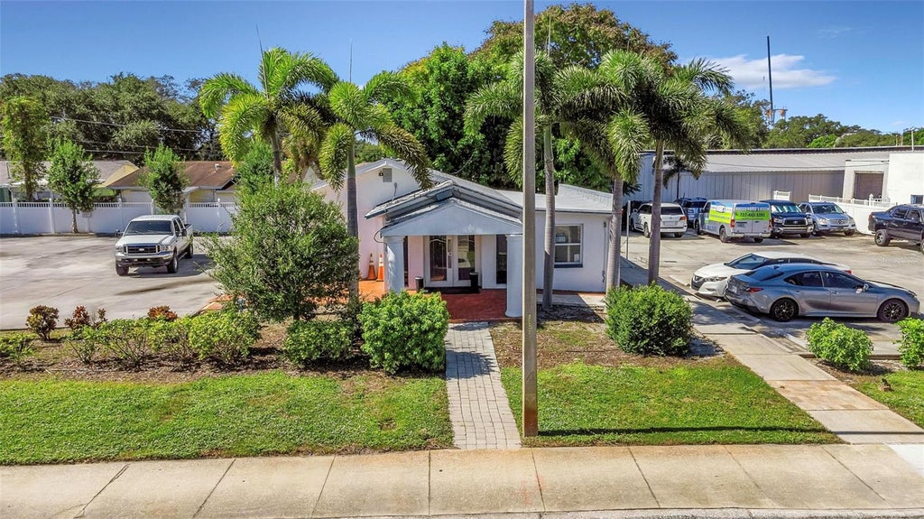 Photo of 1460 S Missouri Avenue, Clearwater, FL 33756 (MLS # TB8560797)